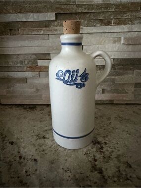 Vintage Pfaltzgraff Yorktown Ceramic Oil Bottle
